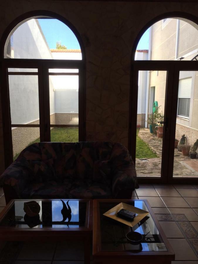 Pension Santa Teresa Villanueva de la Jara Exterior photo